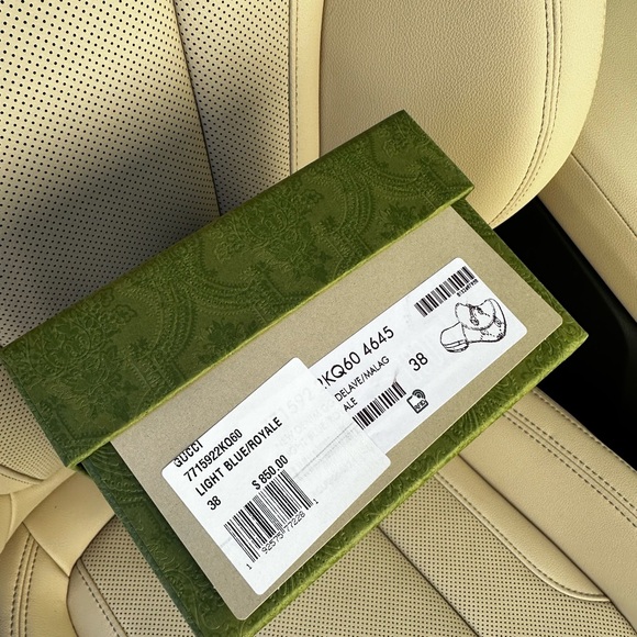 Gucci
Princetown GG Denim Loafer Mules sz 38 - Picture 9 of 10